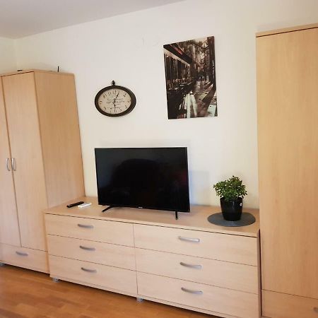 Apartment Tina By The Beach Pjescana Uvala Dış mekan fotoğraf