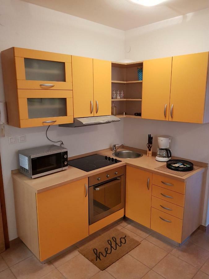 Apartment Tina By The Beach Pjescana Uvala Dış mekan fotoğraf